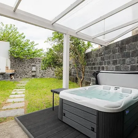 Monaco House Ponta Delgada (Sao Miguel)