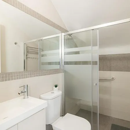 Ferienhaus Monaco House *